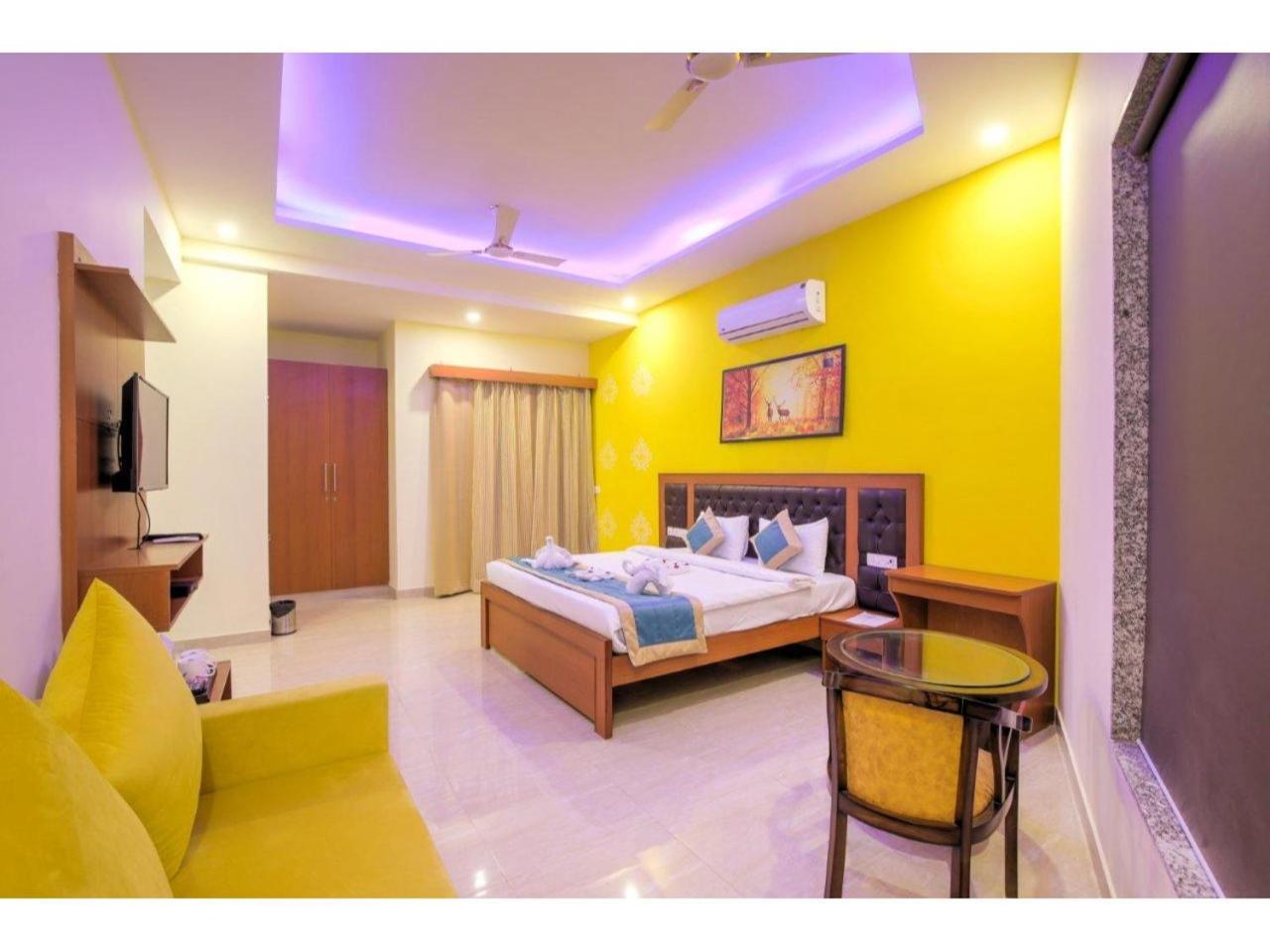 Kusum House Bed and Breakfast Greater Noida Buitenkant foto