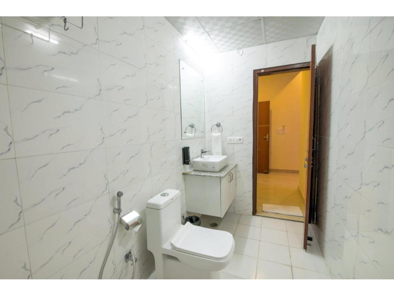 Kusum House Bed and Breakfast Greater Noida Buitenkant foto