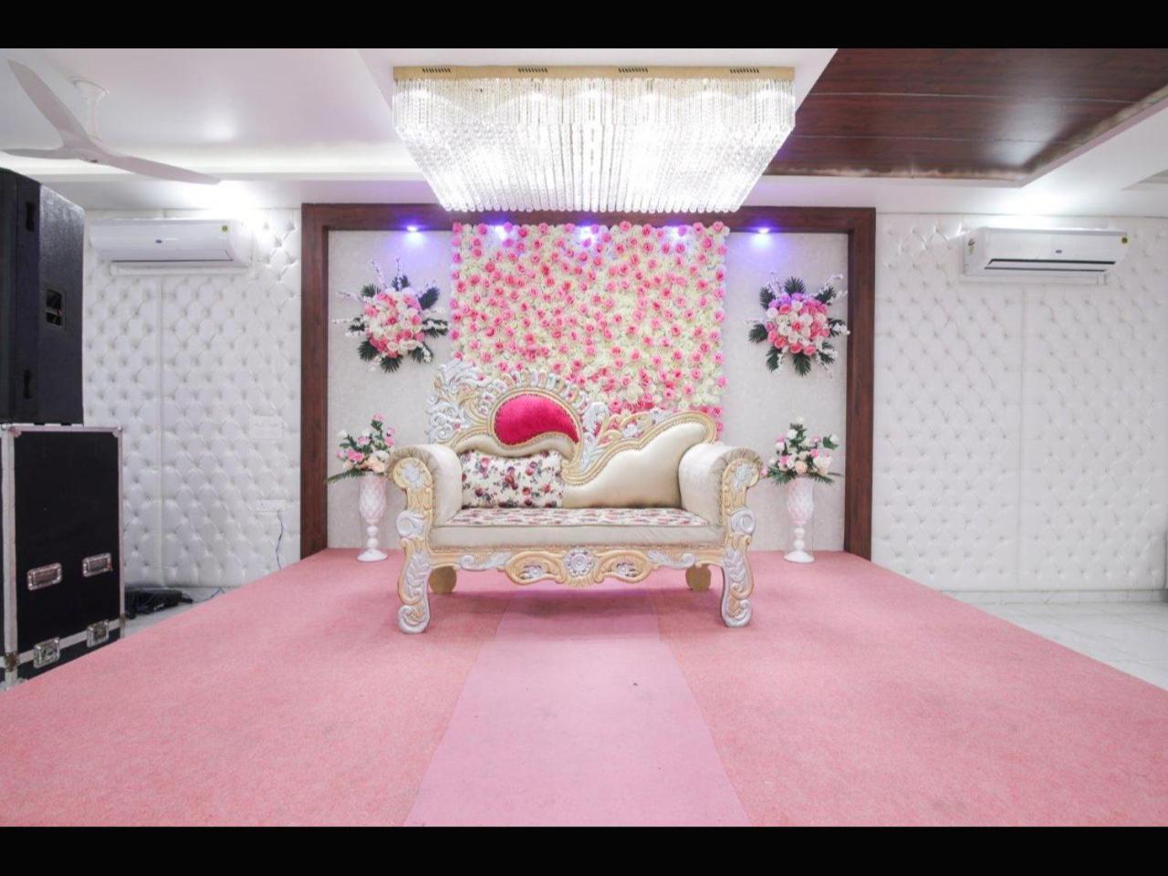 Kusum House Bed and Breakfast Greater Noida Buitenkant foto